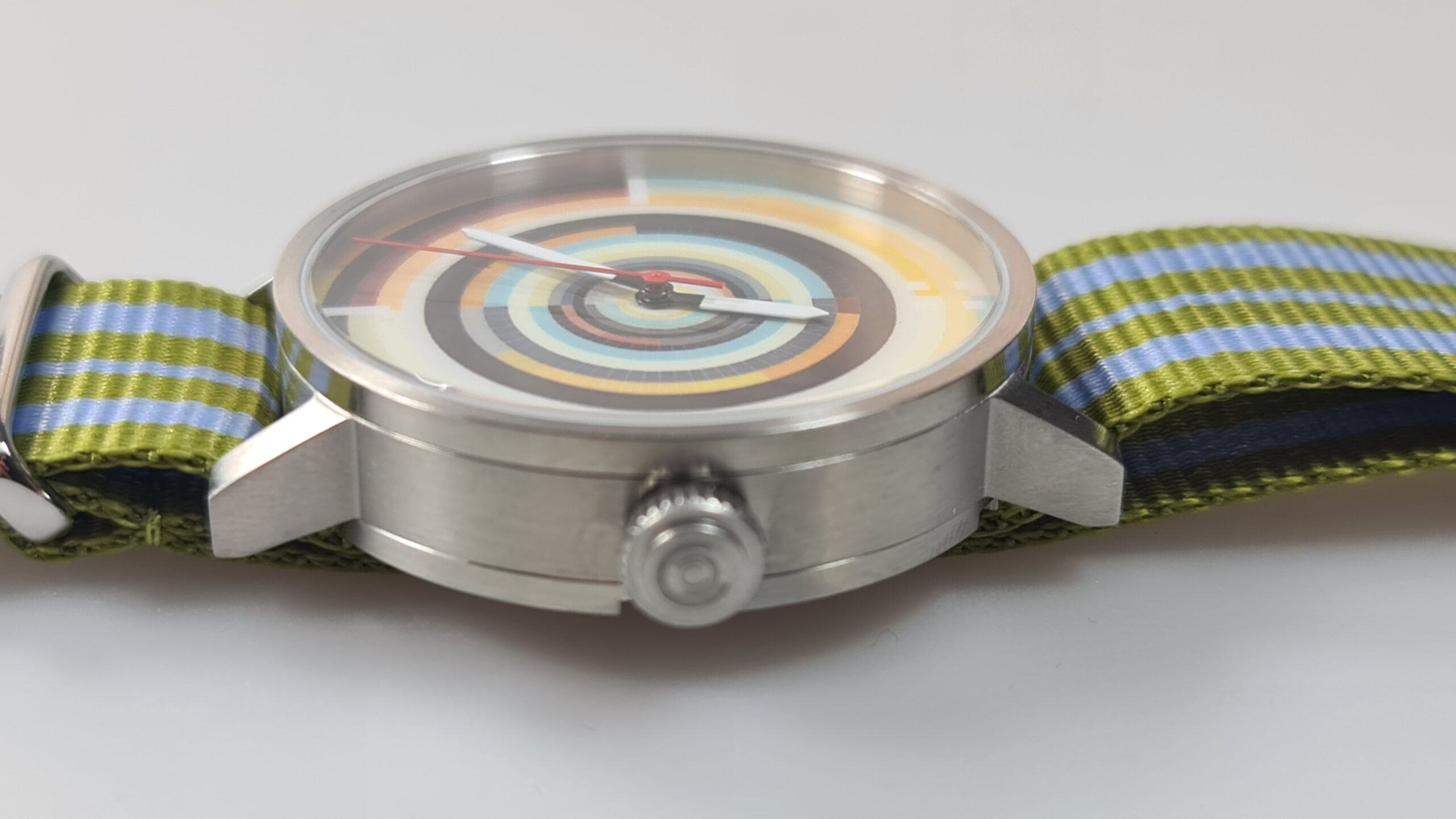 Concentric Automatic A50 – Colorful Art Piece & Unique Gift - Image 3
